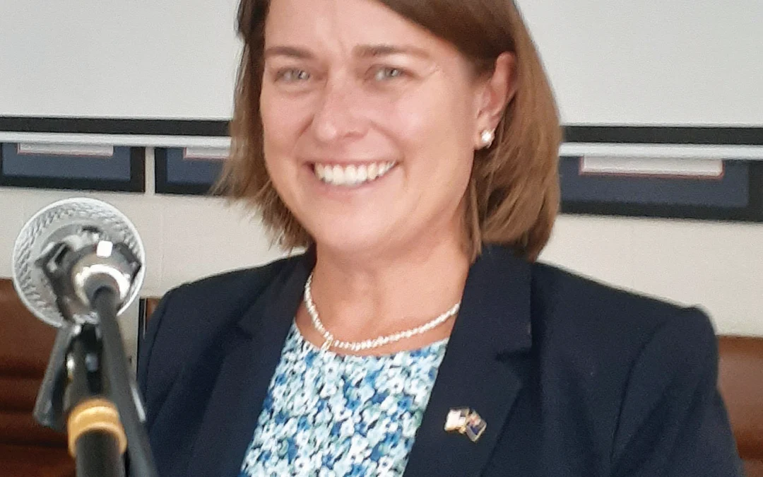 International relations to Naracoorte