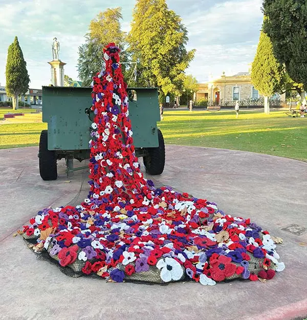 “Poppy Girls” heartfelt tribute